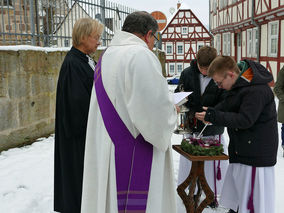 1. Advent in Sankt Crescentius (Foto: Karl-Franz Thiede)